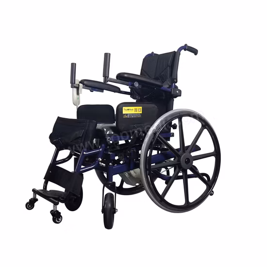 Sollevamento elettrico in piedi su sedia a rotelle a guida manuale per disabili